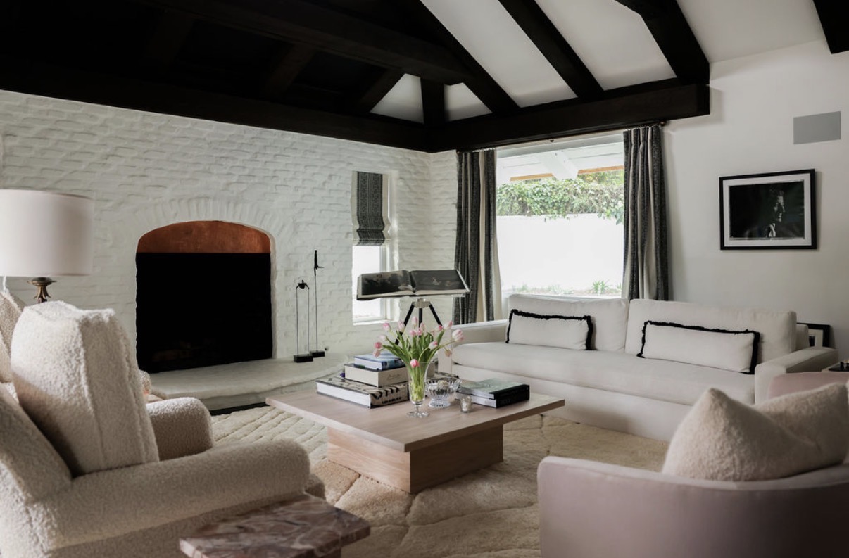 Capa Fina interior design — Encino — Interior V