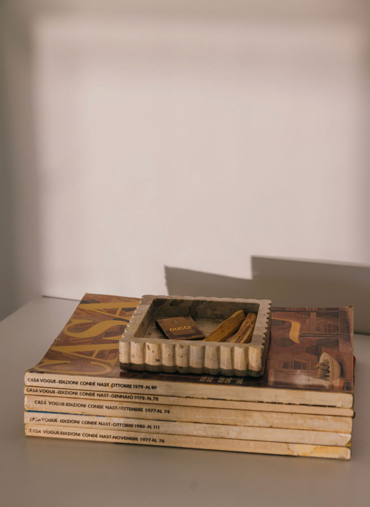CAPA FINA: CURATED 006
